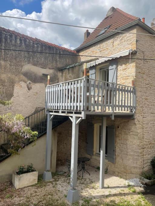 Agreable Gite Au Coeur Du Centre Ville 4 Personnes Chagny  Buitenkant foto