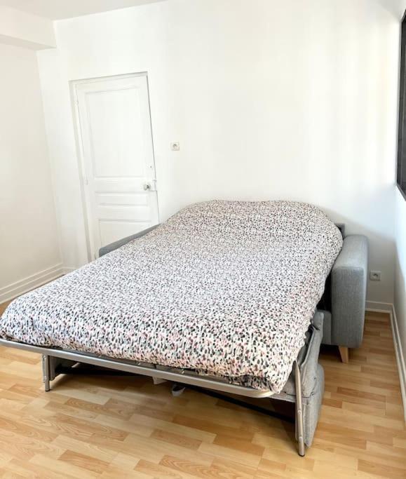 Agreable Gite Au Coeur Du Centre Ville 4 Personnes Chagny  Buitenkant foto
